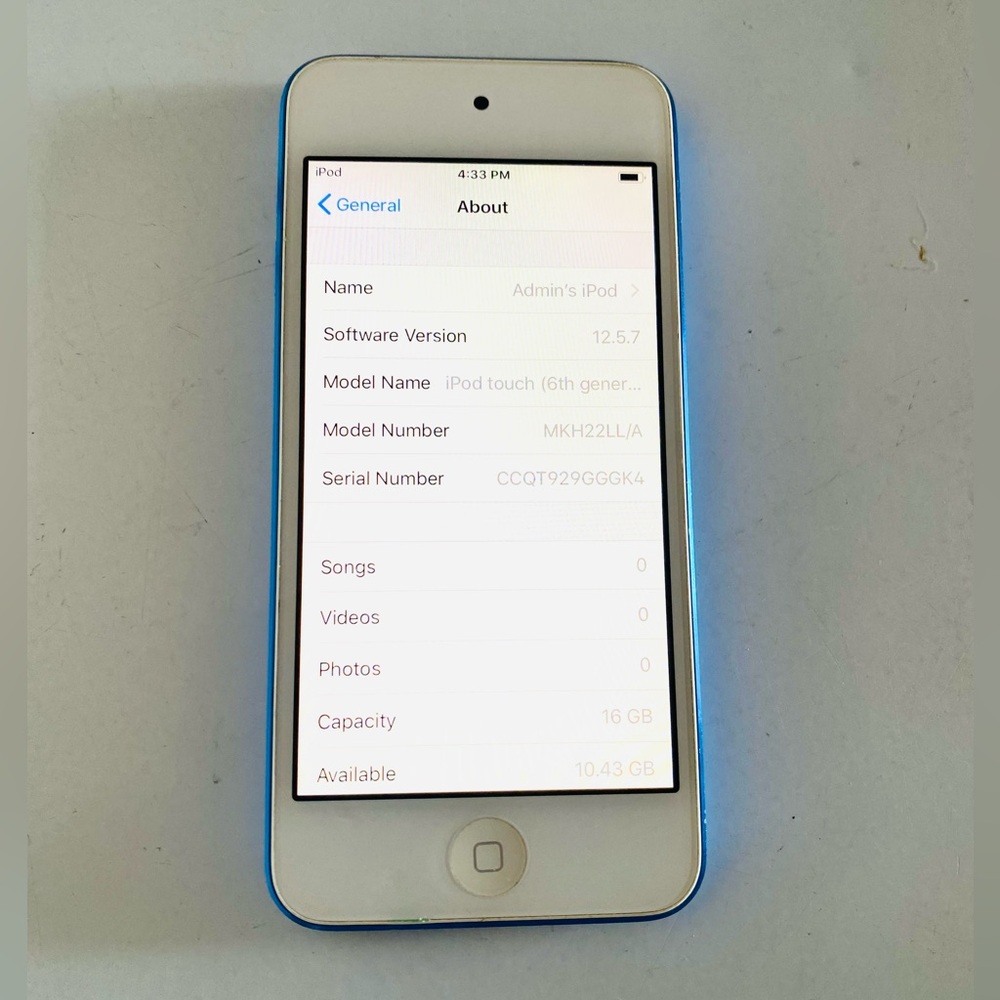 Apple iPod touch ( 6th Generation) Blue 16 GB Conditions Working Great Like New - Picture 4 of 5